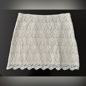 ara Woman White Eyelet Embroidered Crochet Lace Mini Skirt - M Medium